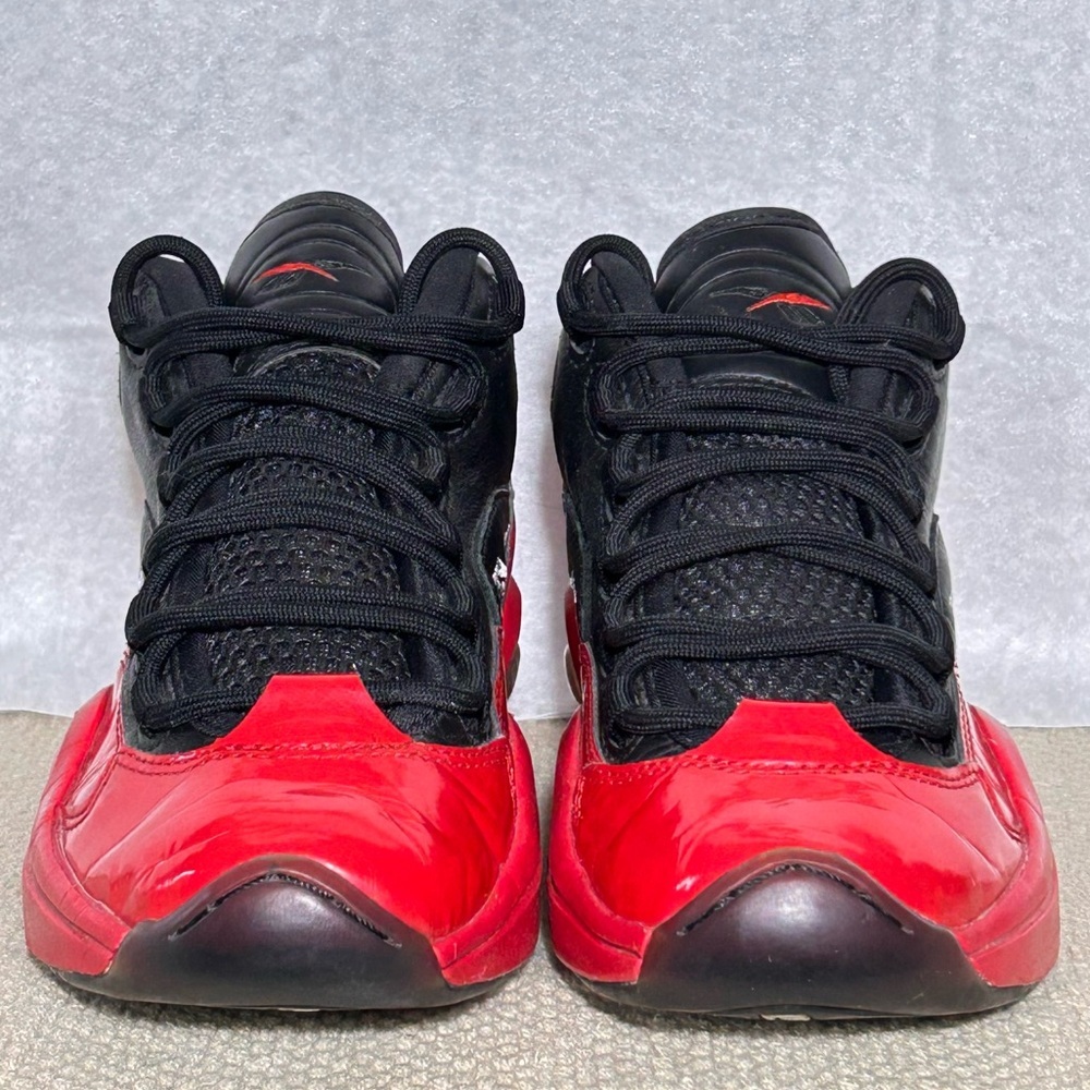 Reebok Youth/Kids Black/Red Question Mid J Street Sleigh Sneakers Shoes SZ US 5 - Picture 3 of 11